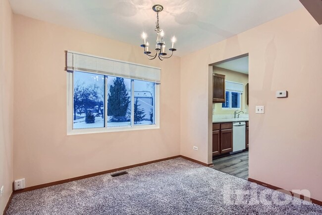 1331 Fairfield Ct in Naperville, IL - Building Photo - Building Photo