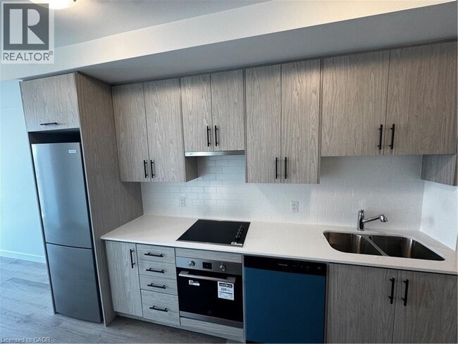 461 Green Rd in Hamilton, ON - Building Photo - Building Photo