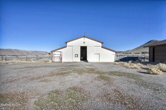 430 Calle De La Plata in Sparks, NV - Building Photo - Building Photo