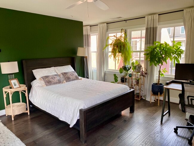 2115 Main Line Blvd, Unit Carriage House