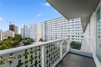 910 West Ave, Unit 0738 in Miami Beach, FL - Building Photo - Building Photo