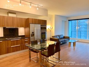 1920 4th Ave-Unit -Unit 1809 in Seattle, WA - Building Photo - Building Photo