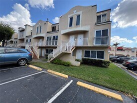 8540 NW 6th Ln in Miami, FL - Building Photo