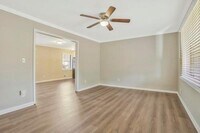 2871 Knollview Dr photo'