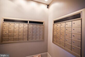 1625 International Dr in McLean, VA - Building Photo - Building Photo