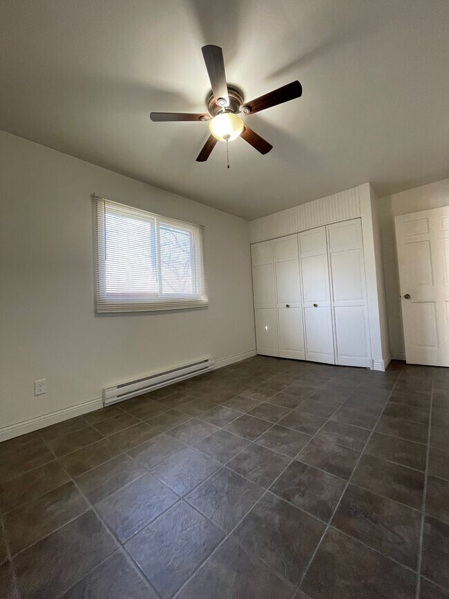 1728 La Cres St-Unit -Unit 48 in La crosse, WI - Building Photo - Building Photo