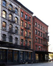 182 Duane St in New York, NY - Building Photo - Building Photo