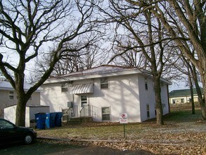 2828 Verndale Ave in Anoka, MN - Foto de edificio - Building Photo