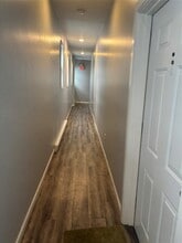 200 Merrick Rd in Rockville Centre, NY - Building Photo - Building Photo