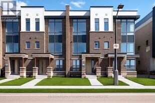 3051 Meadowridge Dr in Oakville, ON - Building Photo