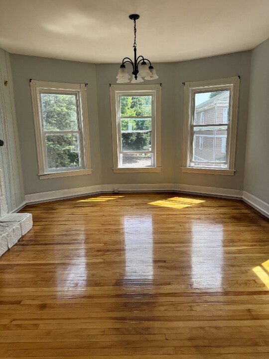 11 Pattison St in Worcester, MA - Building Photo