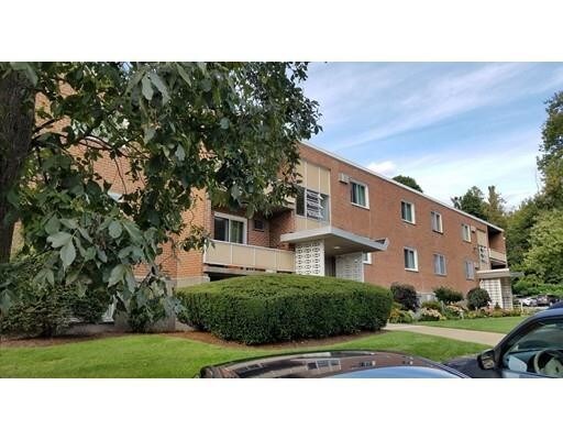 76 Lionel Ave in Waltham, MA - Building Photo - Building Photo