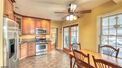 403 Oak Ter in Margate City, NJ - Building Photo - Building Photo