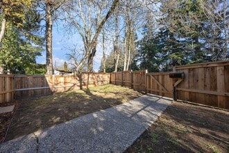 1814 W Reserve St in Vancouver, WA - Building Photo - Building Photo