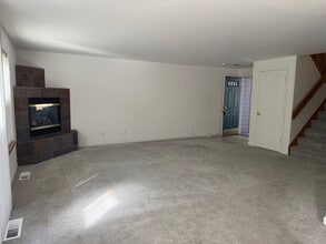 2610 NW Fawn Run Ln in Bend, OR - Building Photo - Building Photo