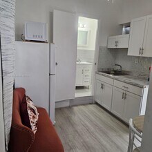 30 E 58th St-Unit -A in Hialeah, FL - Building Photo - Building Photo