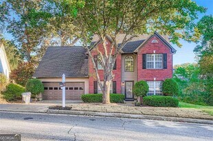 1570 Twin Bridge Ln in Lawrenceville, GA - Building Photo