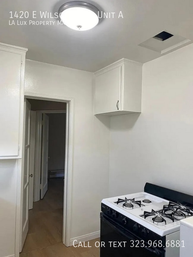 1420 E Wilson Ave in Glendale, CA - Building Photo - Building Photo