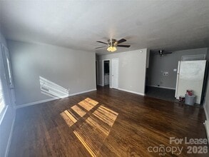 333 Laurel St in Hudson, NC - Building Photo - Building Photo