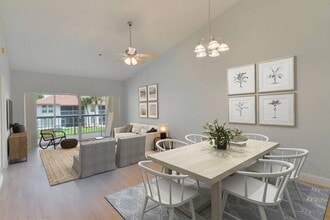 231 Cypress Point Dr in Palm Beach Gardens, FL - Building Photo - Building Photo