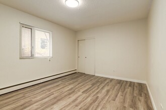 Peyto Apartments in Calgary, AB - Building Photo - Building Photo