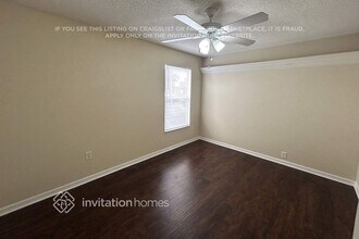 1605 Elk Spring Dr in Brandon, FL - Foto de edificio - Building Photo