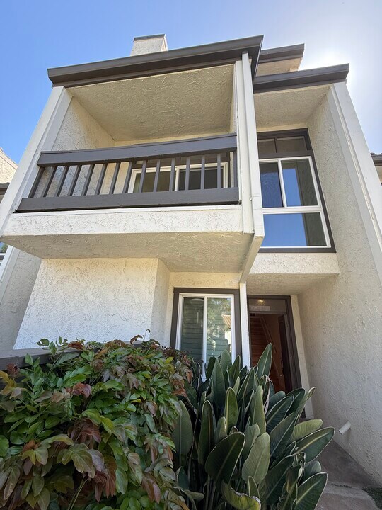 1758 Palisades Dr in Pacific Palisades, CA - Building Photo
