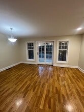 355 Central Park Ave in Scarsdale, NY - Building Photo - Building Photo