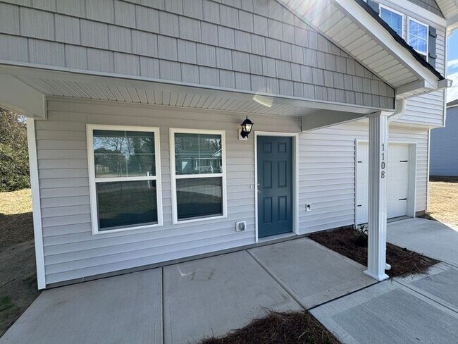 1108 Crawford St in Goldsboro, NC - Building Photo - Building Photo