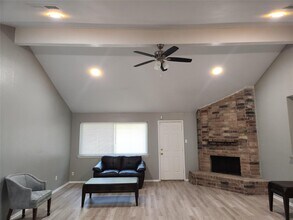 7426 Daylight Ln in Houston, TX - Building Photo - Building Photo