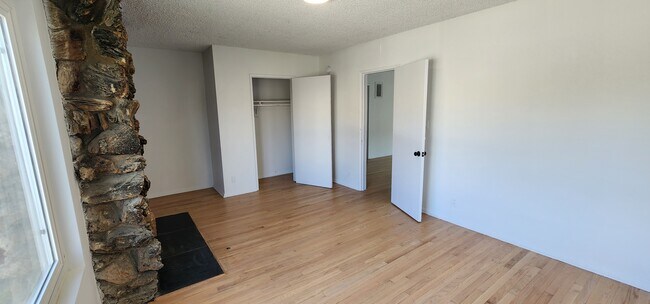 14930 Magnolia Blvd in Sherman Oaks, CA - Building Photo - Building Photo
