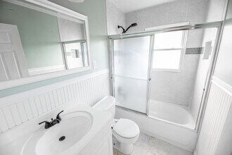 4582 Cooper Rd in Cincinnati, OH - Building Photo - Building Photo