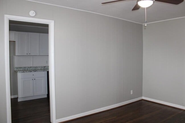 305 W Lilac Ln in Midwest City, OK - Building Photo - Building Photo