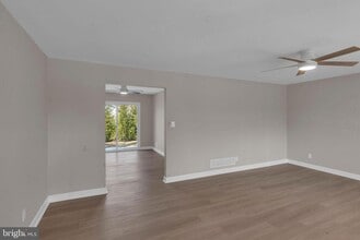 370 NJ-156 in Hamilton Township, NJ - Building Photo - Building Photo
