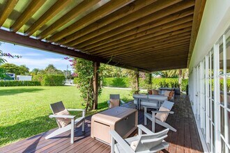 14432 Rolling Rock Pl in Wellington, FL - Building Photo - Building Photo