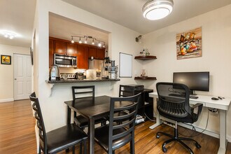 501 141st Ave SE in Bellevue, WA - Building Photo - Building Photo