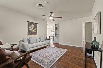 1716 Cordell St in Denton, TX - Building Photo - Building Photo