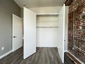 72 Arlington Ave, Unit 4 in Jersey City, NJ - Foto de edificio - Building Photo