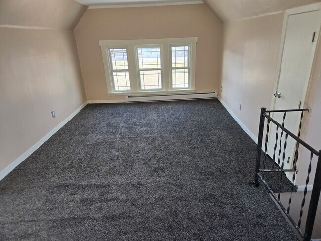 1231 2nd Ave SE, Unit Apartment in Cedar Rapids, IA - Building Photo - Building Photo