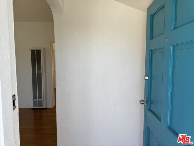 409 N Monterey St in Alhambra, CA - Building Photo - Building Photo