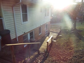 48 Maple St in Sylva, NC - Building Photo - Building Photo