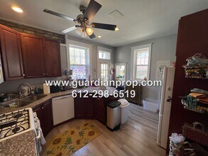 625 Marshall Ave in St. Paul, MN - Building Photo - Building Photo