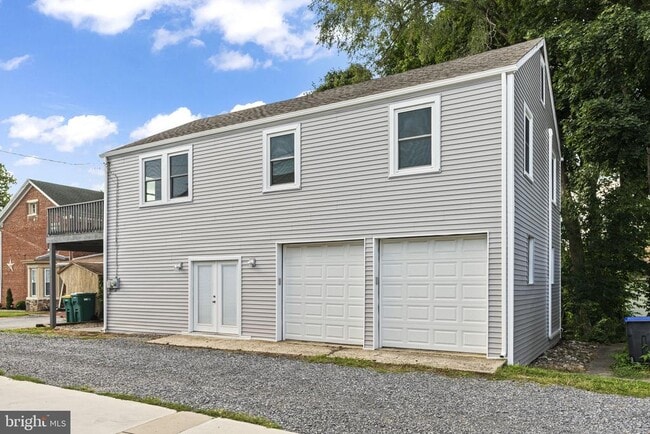 104 Walnut St in Boiling Springs, PA - Building Photo - Building Photo