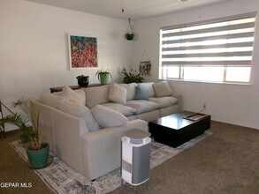 6445 Villaggio Dr, Unit 48A in El Paso, TX - Building Photo - Building Photo
