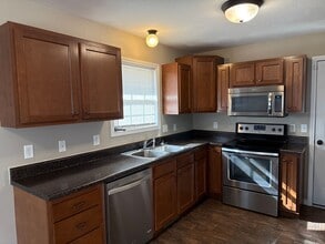 630 S Long Dr in Springfield, MO - Building Photo - Building Photo