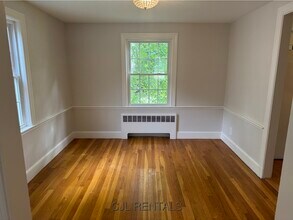 161 Hunnewell St in Needham, MA - Building Photo - Building Photo