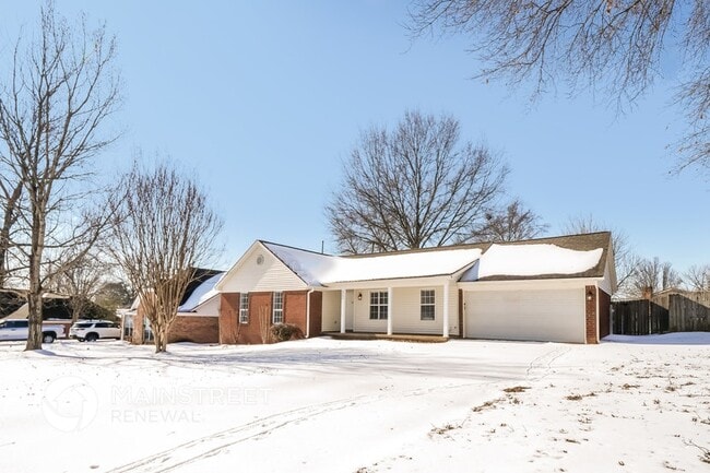 6251 Choctaw Trail in Olive Branch, MS - Building Photo - Building Photo