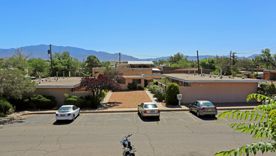 456 Val Verde NE in Albuquerque, NM - Building Photo - Building Photo