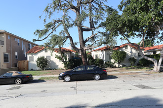 1923 Barry Ave in Los Angeles, CA - Building Photo - Building Photo