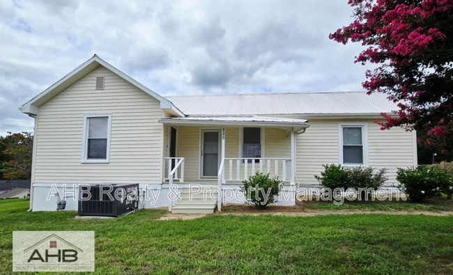 property at 840 Deep Creek Church Rd